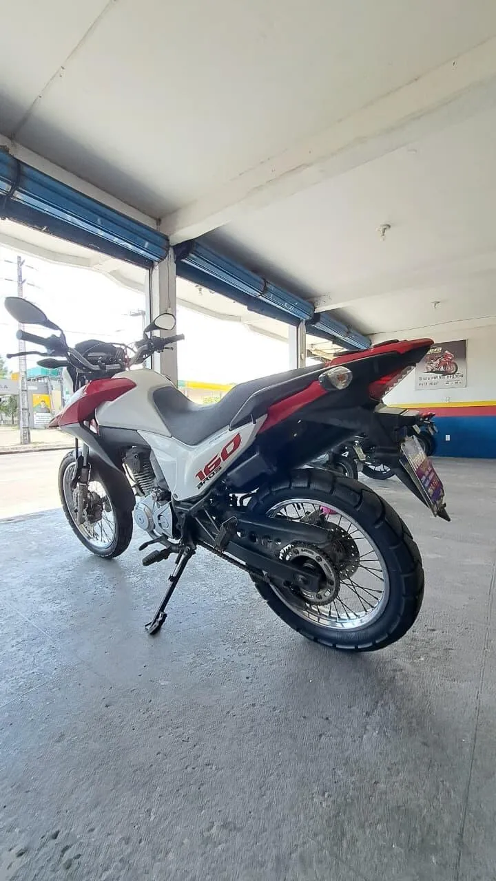 HONDA BROS 160 ESDD TRASEIRA ESQUERDA